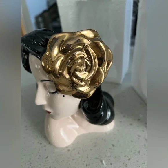 The Dita Von Teese Glamour Girl Vase (Gold) - Picture 7 of 10